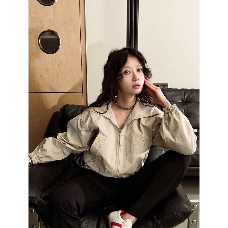 Designer Women's Clothing Age-Reducing Handy Gadget Navy Collar Casual Jacket