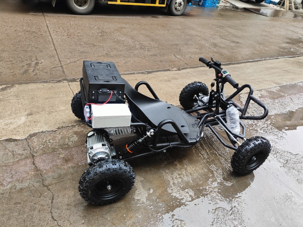 New Off-Road Go-Kart 48V 20A Brushless Motor All-Terrain Beach Vehicle Four-Wheel Drift Go-Kart