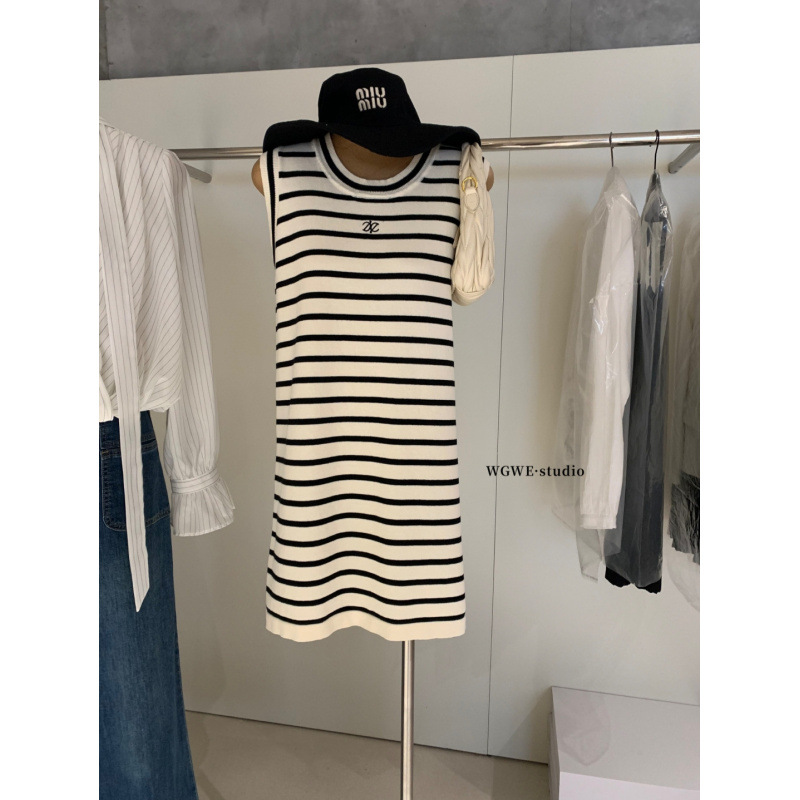 熹凤梨WGWE8330圆领条纹无袖背心连衣裙韩系小个子气质显瘦短裙