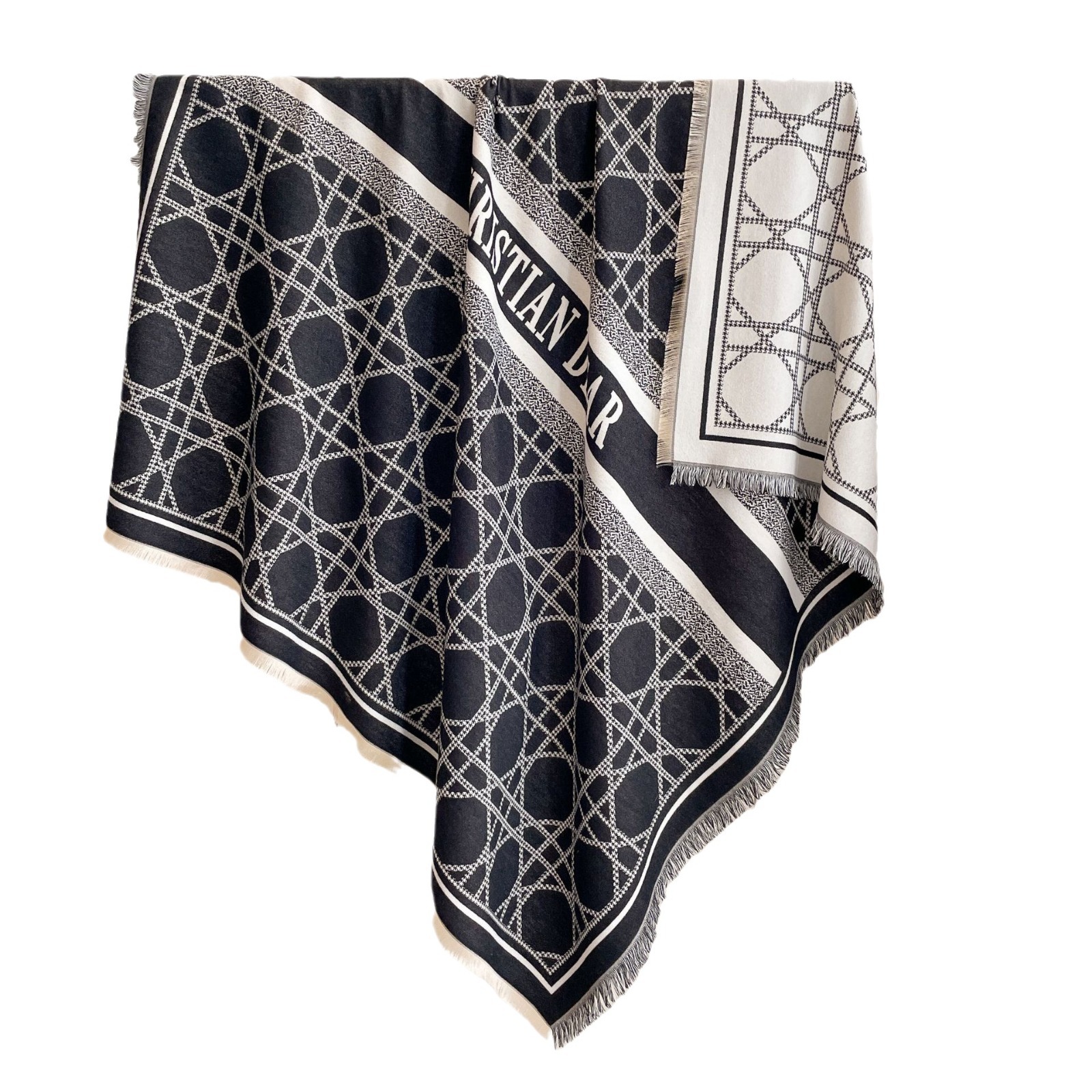 2024 moda europea y americana toallas cuadradas calientes mantas de aire acondicionado turísticas con un gran chal de otoño y invierno engrosado bufandas mujeres