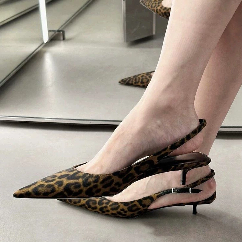 Версия из воловьей кожи ~ французские туфли на высоком каблуке из натуральной кожи с кошачьим каблуком, новые женские туфли с острым носком и леопардовым принтом, босоножки на высоком каблуке, сандалии-мулы