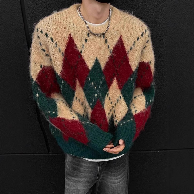 American Style Retro Rhomboid Christmas Sweater Men's and Women's Winter Fashion Brand High-end Sense Lazy Knitted Shirt Loose Couple Top American Style Retro Rhomboid Christmas Sweater Men's and Women's Winter Fashion Brand High-end Sense Lazy Knitted Shirt Loose Couple Top