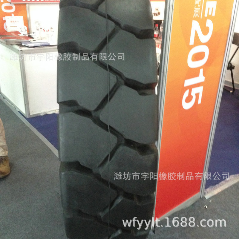 14.00-24 工程轮胎 载重轮胎  宽体自卸车轮胎 加厚