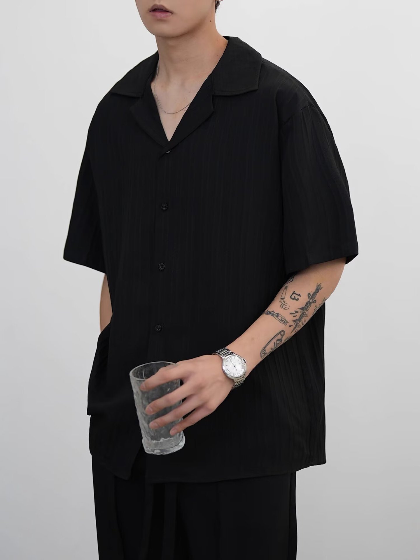 Herren Kurzarm Freizeithemd Mit Textur In Schwarz Weiss_voghion.com