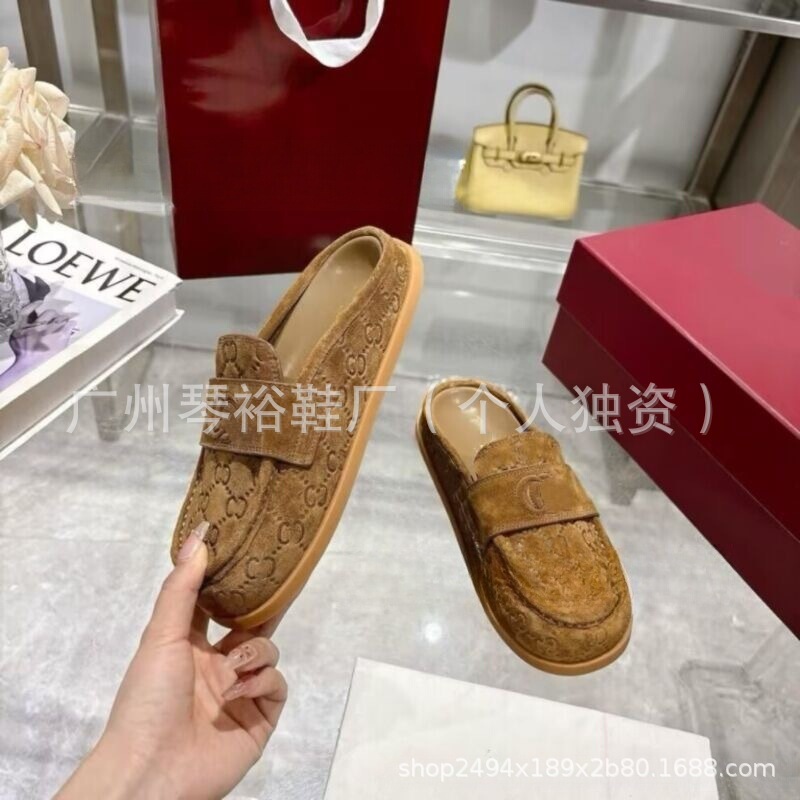 2025 New Style Gujia Thick-Soled Printed Candy-Colored Baotou Sandals for Outer Wear Reverse Velvet Platform Slippers Women's Mule Shoes