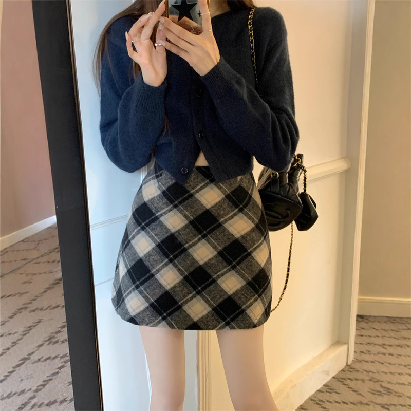 红色格子复古半身裙女2025春秋季高腰包臀显瘦休闲毛呢a字短裙冬|undefined