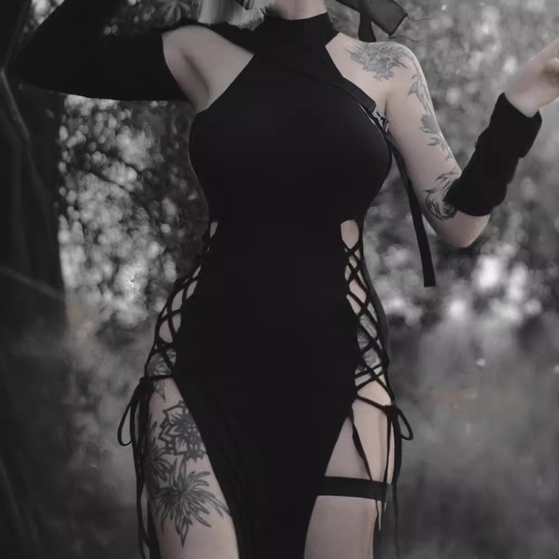 Yj22598 New Summer Style Dark Gothic Halter Neck High Collar Side Strap Cutout Slit Sexy Slim Fit Long Dress