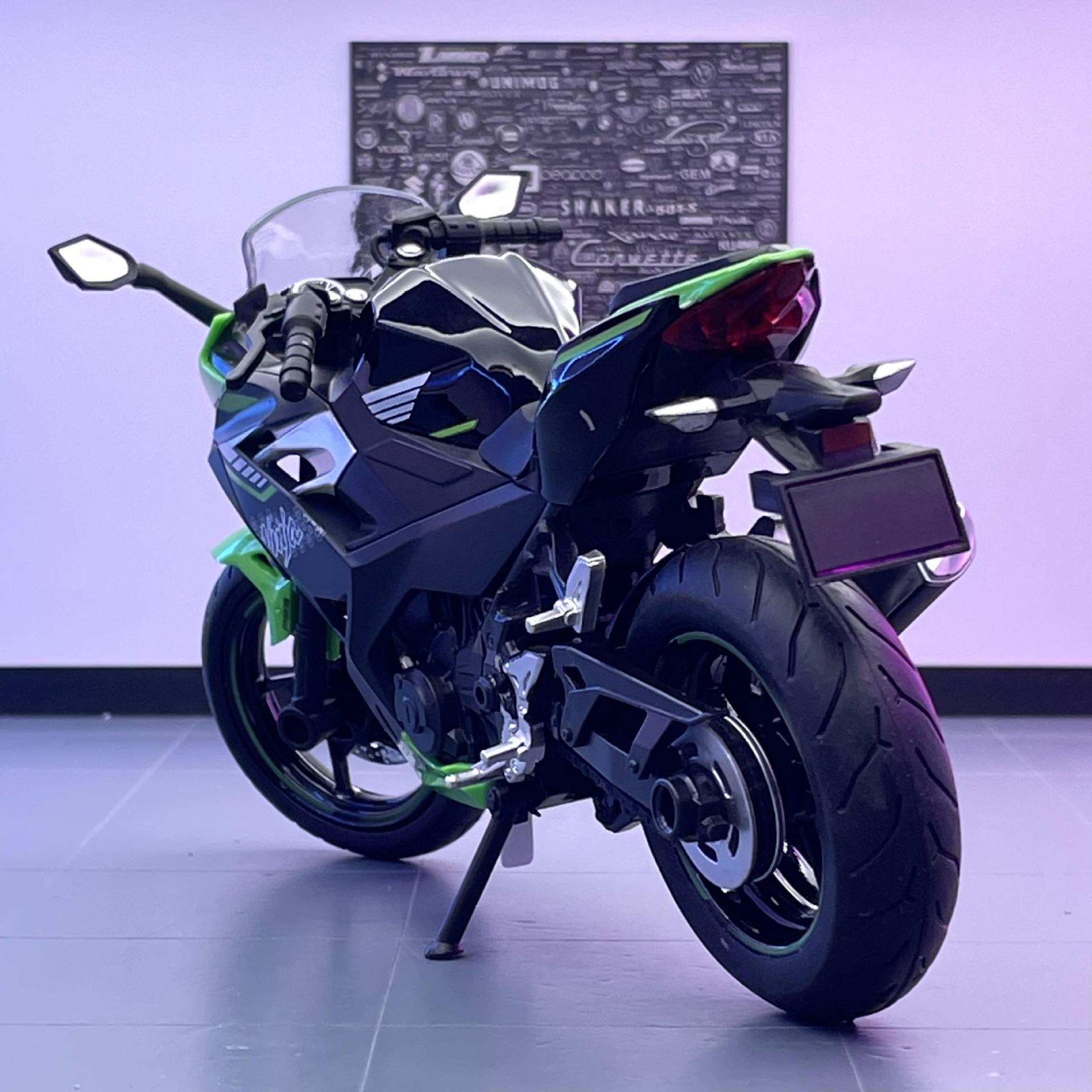 Huayi simulación de aleación modelo de coche 1 a 12 kawasaki 400 motocicleta con sonido y luz modelo de coche de juguete para niños adornos