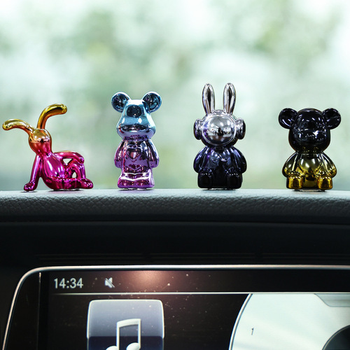 V Cross-border colorful doll ornaments Art ornaments car desktop display Internet celebrity bear cartoon violent bear spoon
