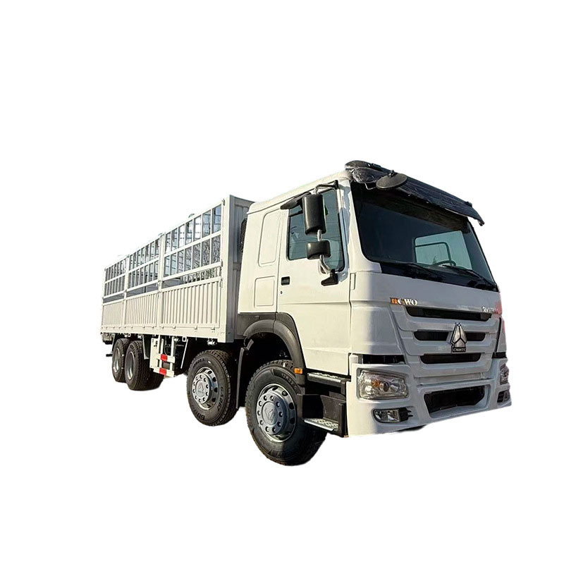 Exported to Africa: HOWO engineering dump truck, 6X4 box truck, front four-wheel rear eight-wheel high-rail transport truck