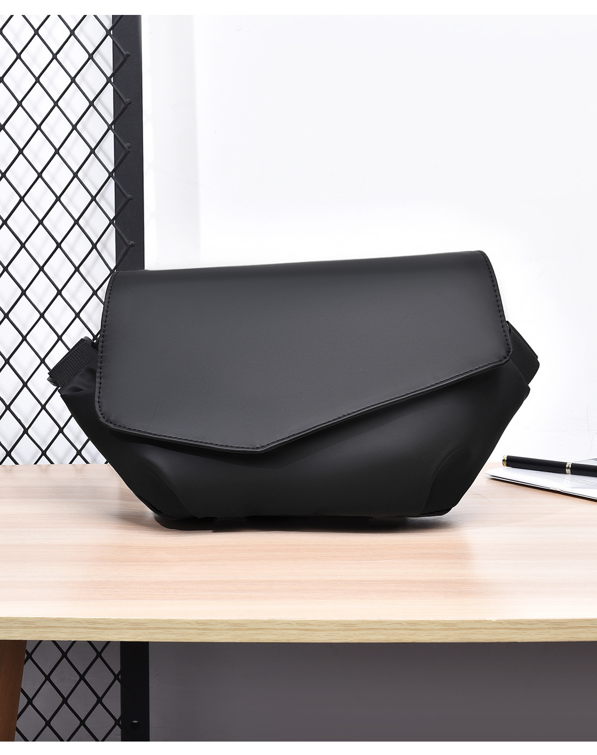 Bolsa tiracolo funcional impermeável para homem e mulher_voghion.com