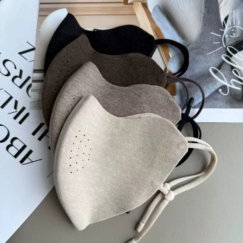 Autumn and winter warm face mask for men and women, with a three-dimensional design to protect the eyes, suitable for cycling, windproof, cold-resistant, breathable, and makes the face appear smaller, offering a stylish look