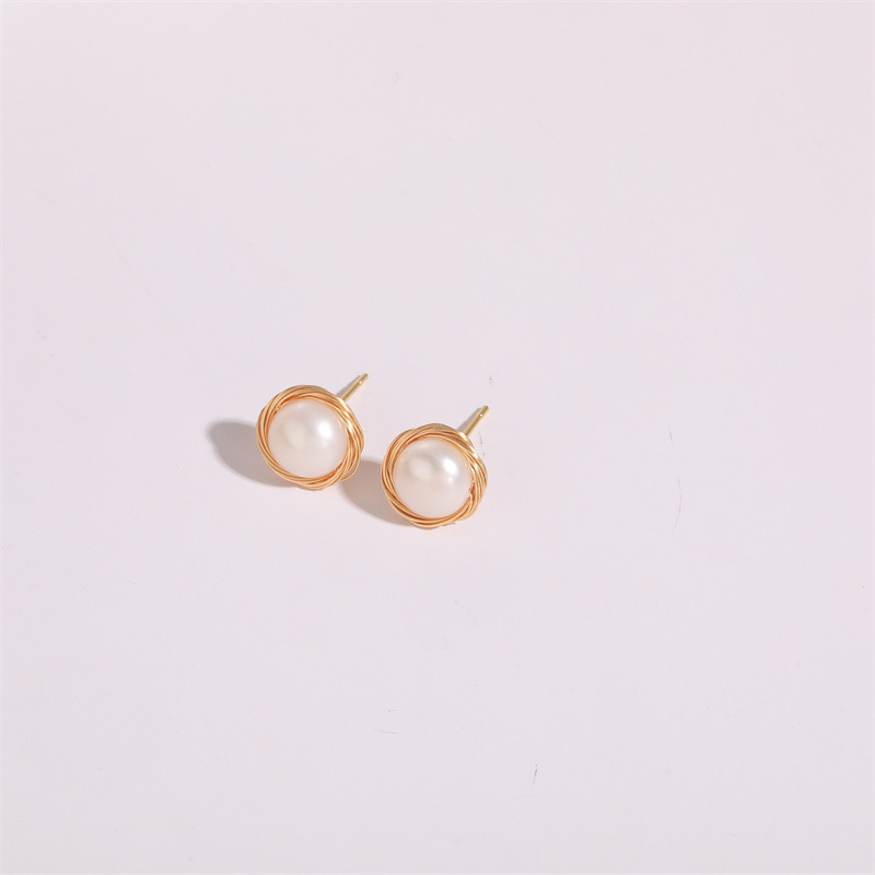 Simple Style Round Copper Gold Plated Pearl Ear Studs 1 Pair