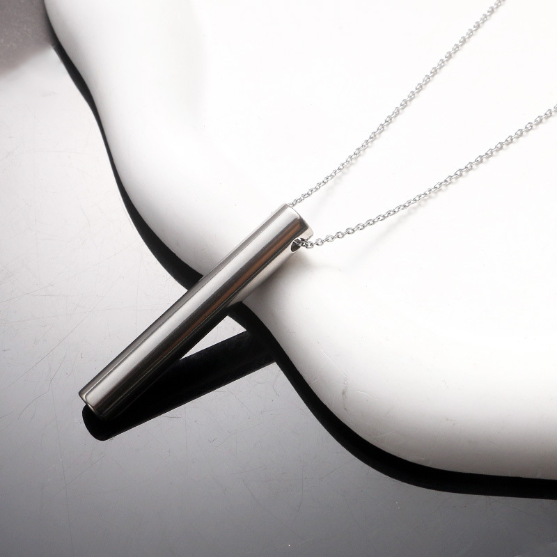 Titanium steel whistle-steel color/steel color thin o-zi chain 45+5cm