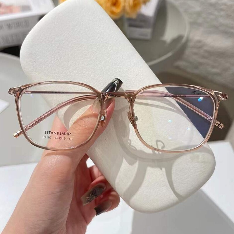 In-Stock 9107 Cold Tea Ultra-Light Pure Titanium Eyeglass Frames for Women with Small Faces, Small Frames, Students, Natural Look, Danyang Eyeglasses Wholesale