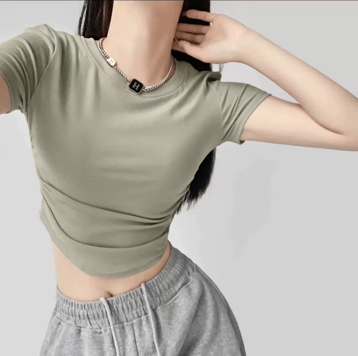 美式性感辣妹夏季ins风修身女T恤显瘦纯色设计感短款圆领露脐上衣
