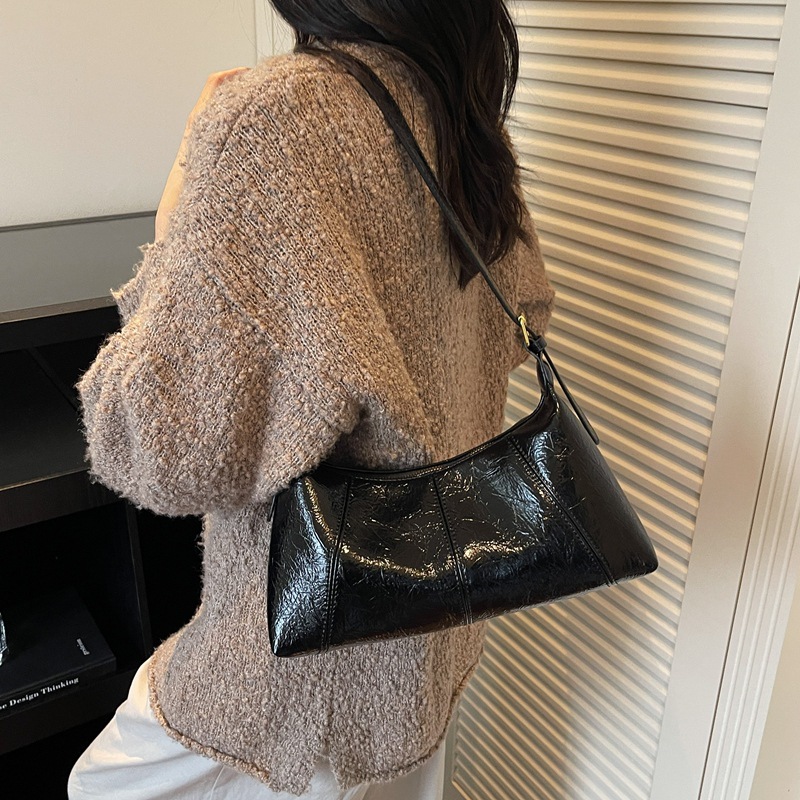 Transfronterizo retro cera de piel brazaleta bolso de mujer otoño / invierno 2025 nuevo simple bolso de hombro universal bolso de moda de mujer