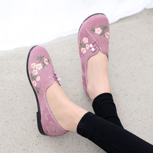 Folk dance Shoes shoes embroidered shoes and old Beijing literary ethical wind hanfu embroidery shoes