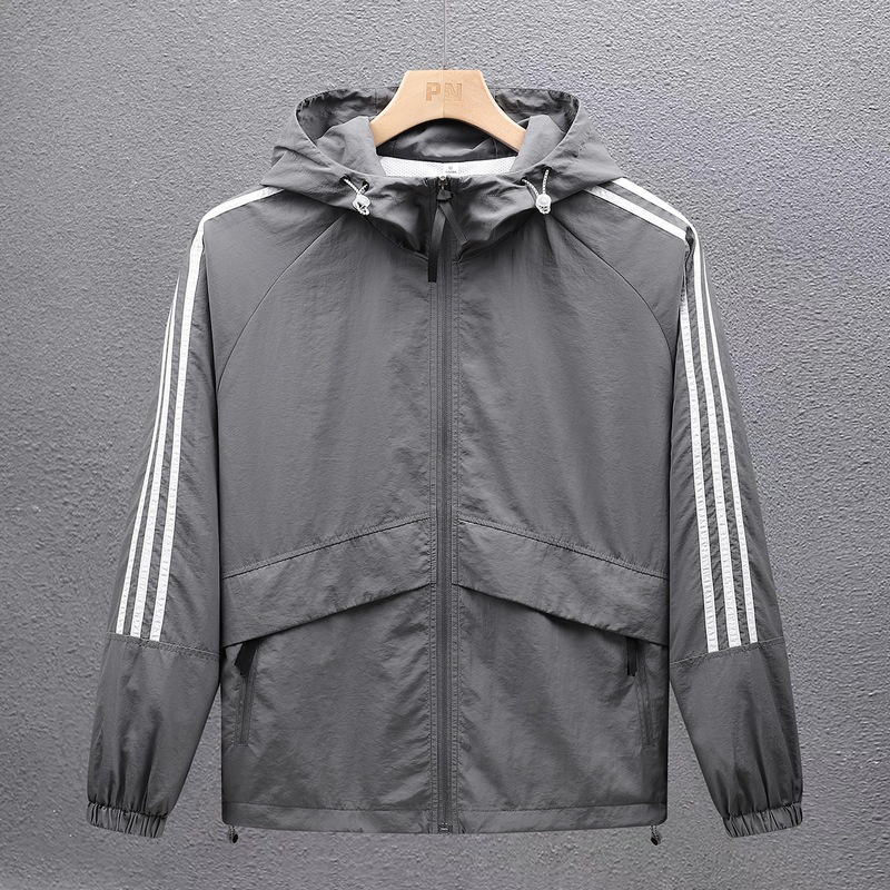 Chaqueta ultrafina de comercio exterior transpirable al aire libre de tres barras ropa de protección solar para hombres ciclismo deportivo cortavientos de secado rápido chaqueta con capucha para hombres image 9