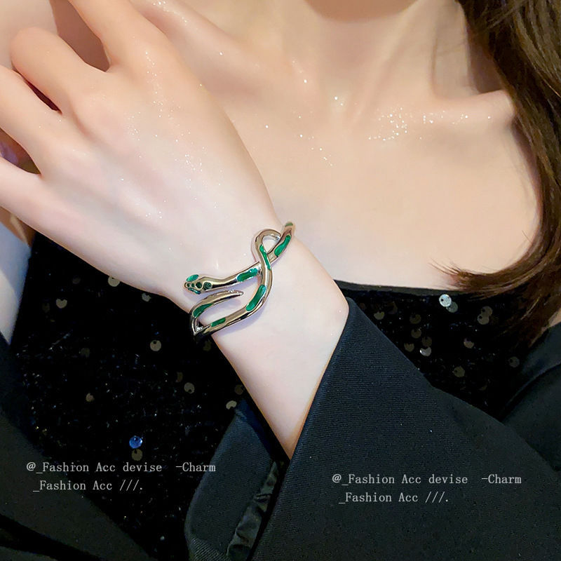 Slytherin verde serpiente nicho avanzado frío en forma de serpiente pulsera pareja Super Hada espíritu serpiente personalidad chica caliente ins pulsera