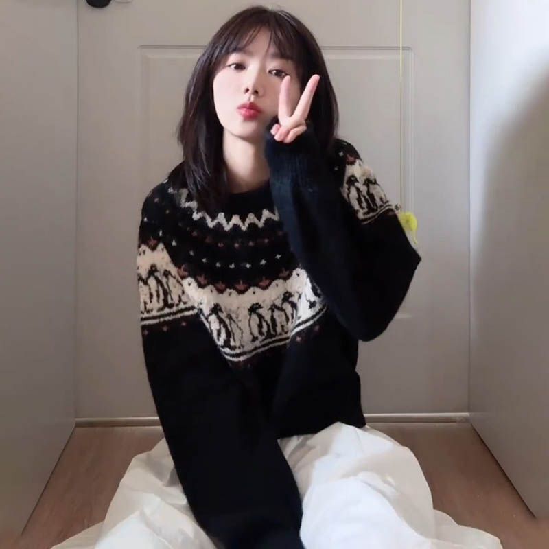 Vintage Fairisland Christmas Pattern navy blue Sweater Women's Autumn and Winter Loose Lazy Style Crewneck Pullover Sweater Vintage Fairisland Christmas Pattern navy blue Sweater Women's Autumn and Winter Loose Lazy Style Crewneck Pullover Sweater
