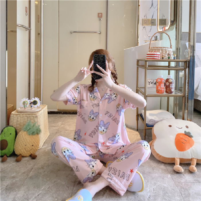 Pantalones de manga corta pijamas de las mujeres de verano estilo coreano ins cardigan leche traje de seda hogar ocio dibujos animados estudiante fuera image 17