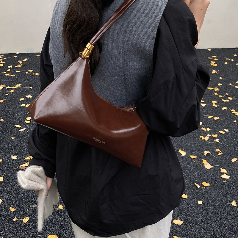Bolsos de brazo franceses de alto nivel de invierno para mujeres 2025, nuevos bolsos de hombro de moda versátiles, bolsos retro