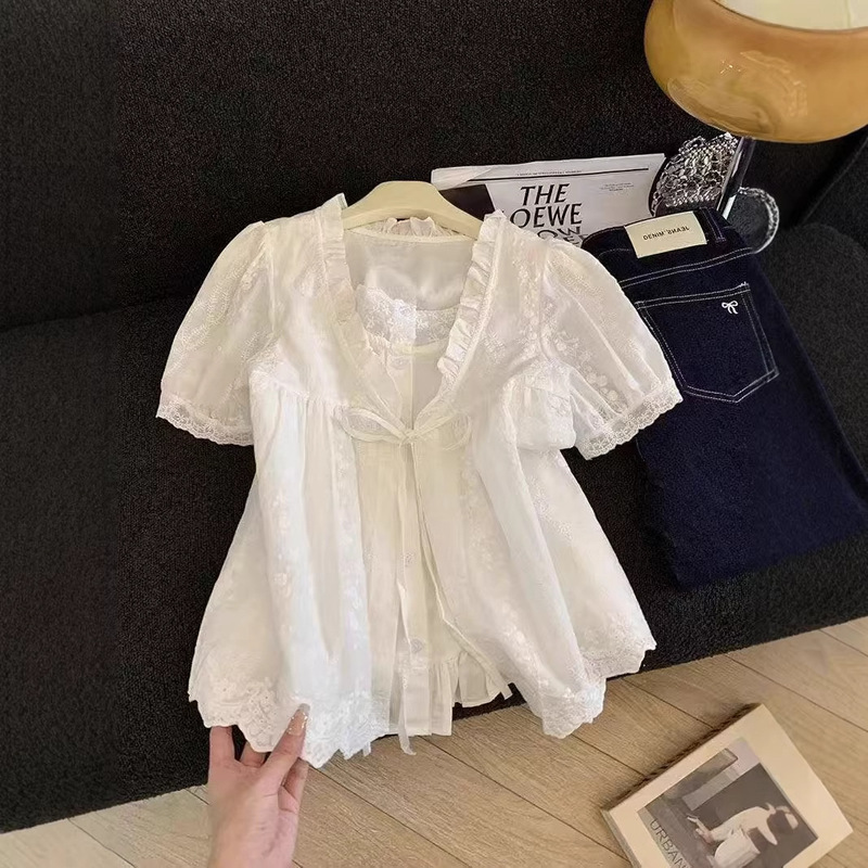 Plus Size 150kg White Lace Ruffle Short-Sleeve Blouse for Women, Unique Design, Babydoll Style, Tummy-Covering Plus Size 150kg White Lace Ruffle Short-Sleeve Blouse for Women, Unique Design, Babydoll Style, Tummy-Covering