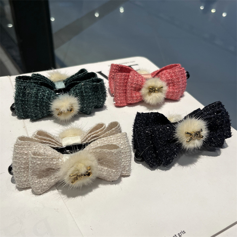 Vintage Style Bow Knot Cloth Hair Clip display picture 1