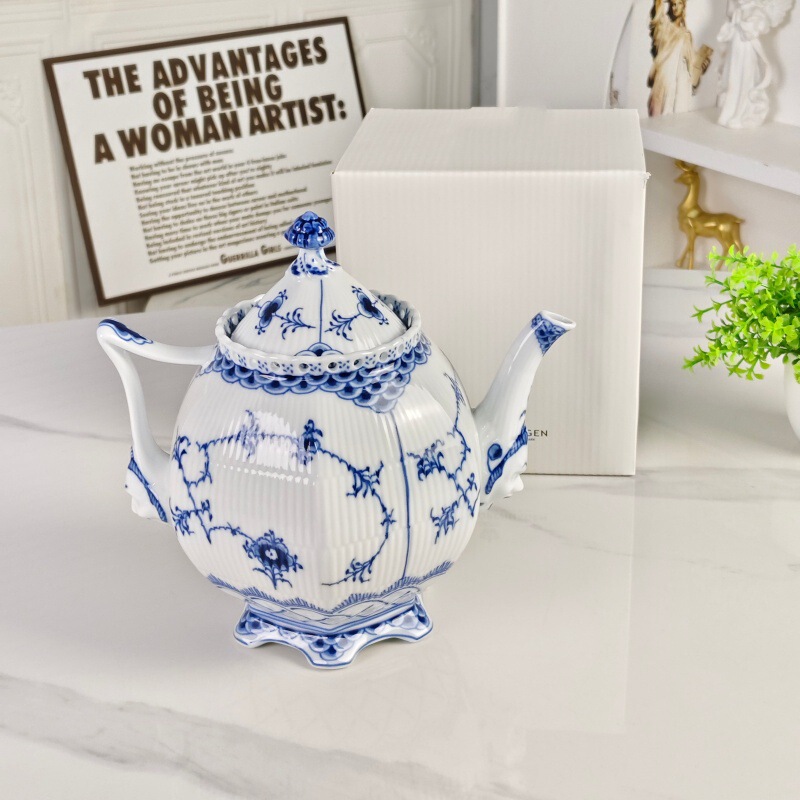 Danish Royal Flat Edge Arabesque Lace Mug Coffee Cup Saucer Teapot Ceramic Tea Set Wedding Gift Danish Royal Flat Edge Arabesque Lace Mug Coffee Cup Saucer Teapot Ceramic Tea Set Wedding Gift