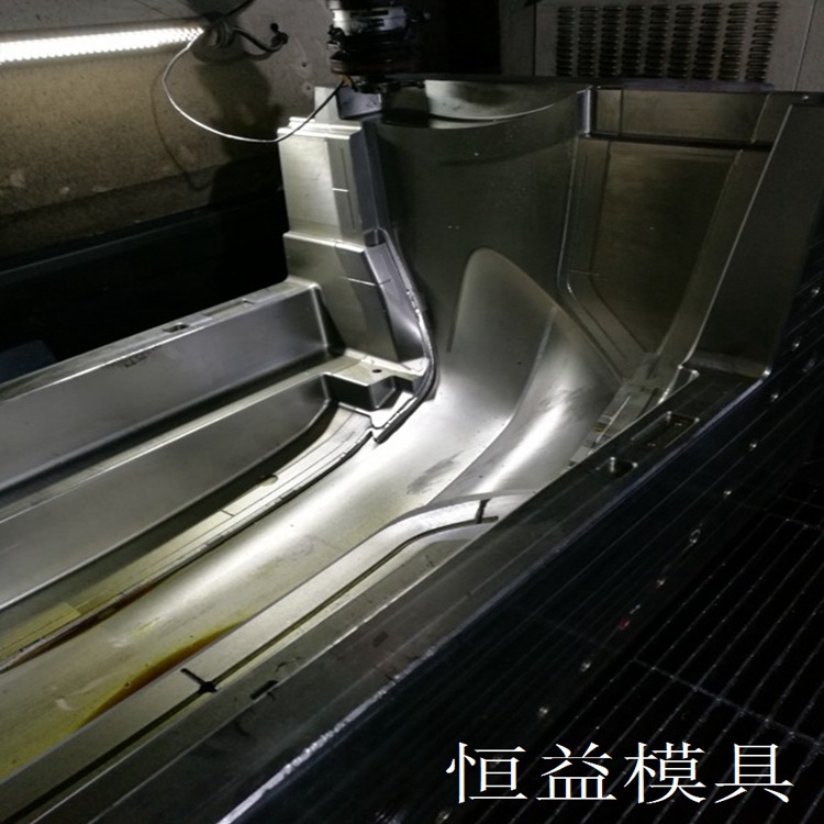 推车筐卡扣护栏挡板烫挂机塑壳塑胶模具黄岩模具主体轮盖注塑模具