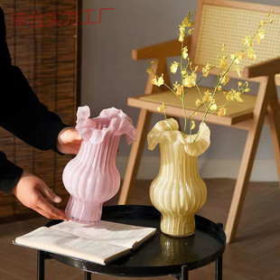 Qh High-End Vintage Art Glass Vase Retro Ornament for Living Room Transparent Flower Arrangement Water Culture Dining Table Large Belly Cream