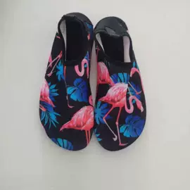 溯溪鞋;儿童泳衣;连体泳衣