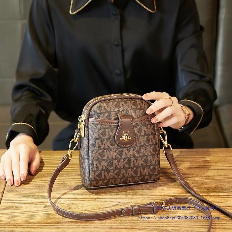 手机包女斜挎2024新款夏季女包时尚迷你小包包休闲轻便女士小挎包