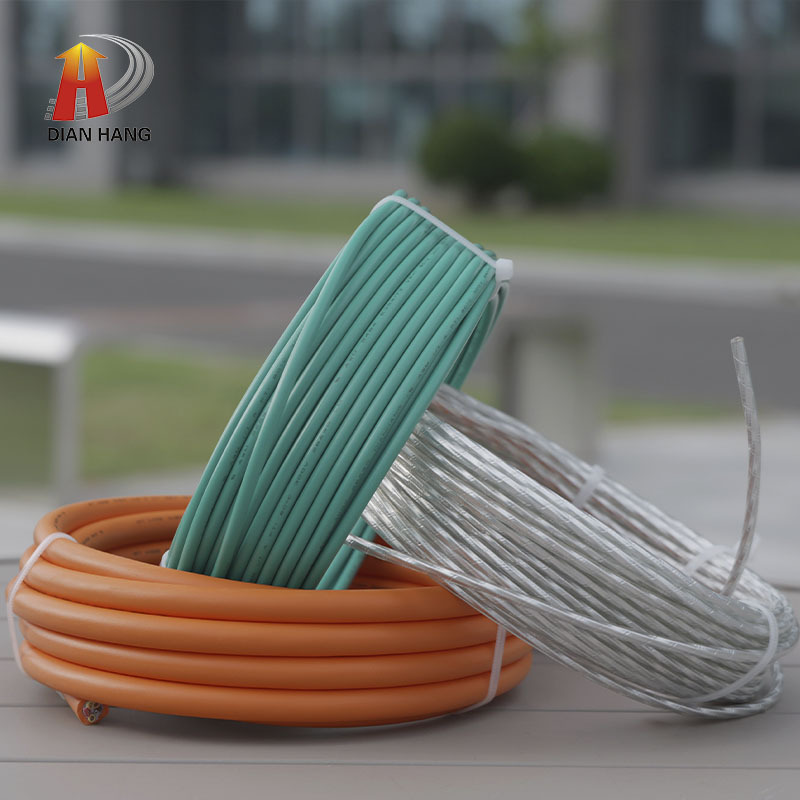 UL21554 80度300v耐高压太阳能光伏机器人柔性辐照 xlpe护套电线