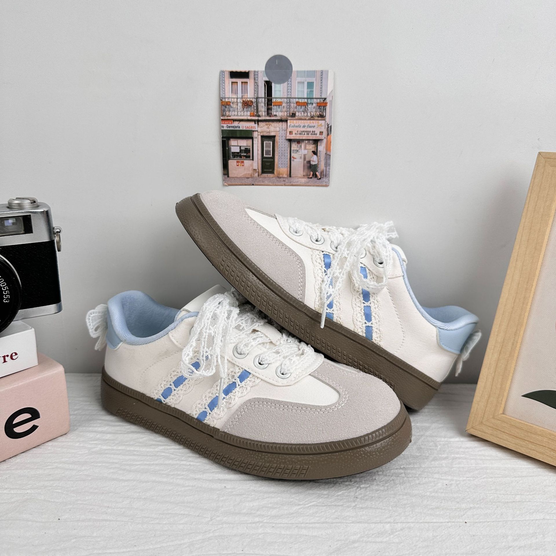 Zapatillas de plataforma con lazo de onda lejana para mujer 2025 nuevos zapatos de mujer de verano de estilo caliente