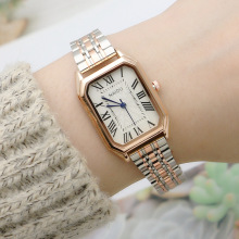 ������С���K�W�z��Ƥ�������W���r��Ů���ֱ�ɭϵʯӢ��Ůʿ��