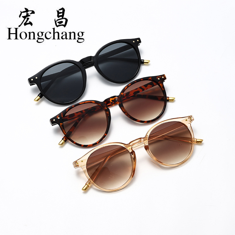 European and American New Fashion Sunglasses, Retro Sunglasses for Men and Women, Trendy Eyeglass Frames, Wholesale from Manufacturer in Stock