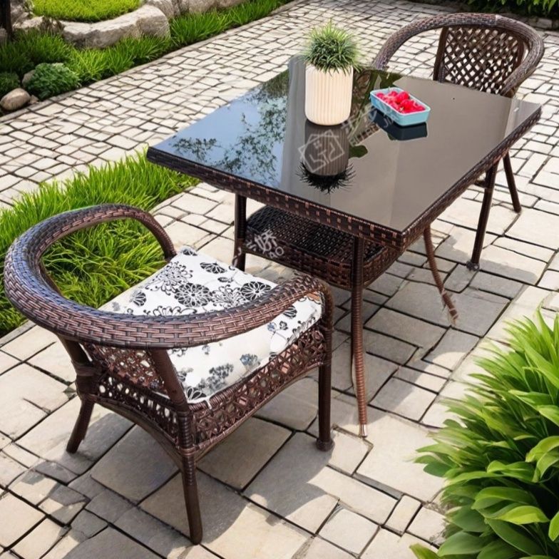 의자 2개 + 2층 사각 테이블 70개