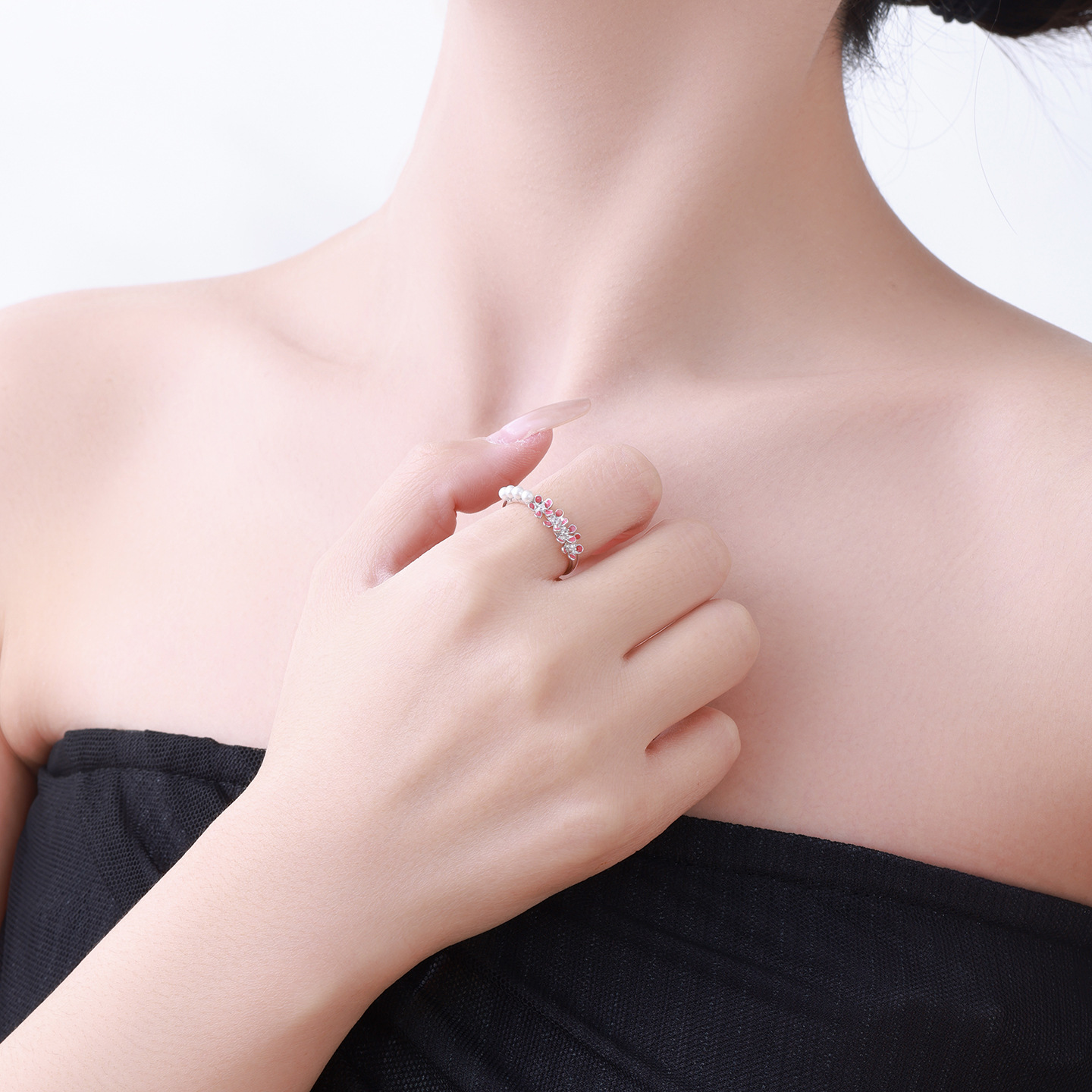 Xuping aleación de cobre recubierta de aceite blanco serie de flores anillo de perla simple insins viento pequeño anillo fresco para mujeres