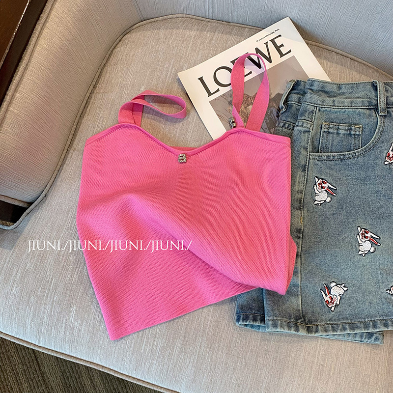 

rose pink studded with diamond letters and a camisole for women in the 2023 summer new style paired with a high-end and stylish sweet and sp, White