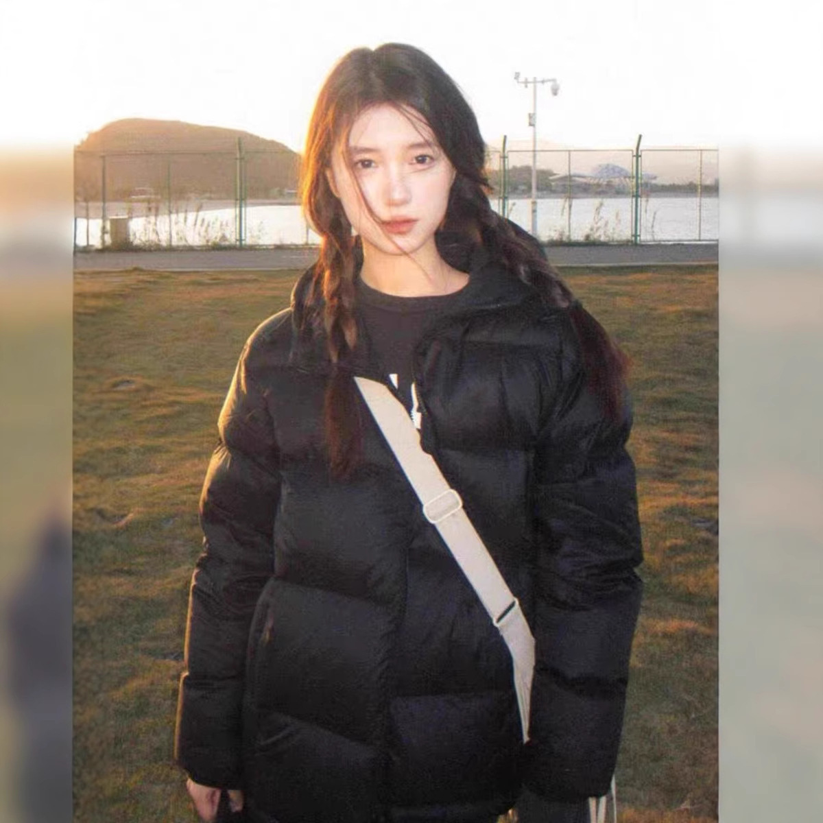 Algodón negro engrosado de invierno de mujeres 2025, nuevo estilo coreano engrosado chaqueta de algodón con capuchón pequeño image 7