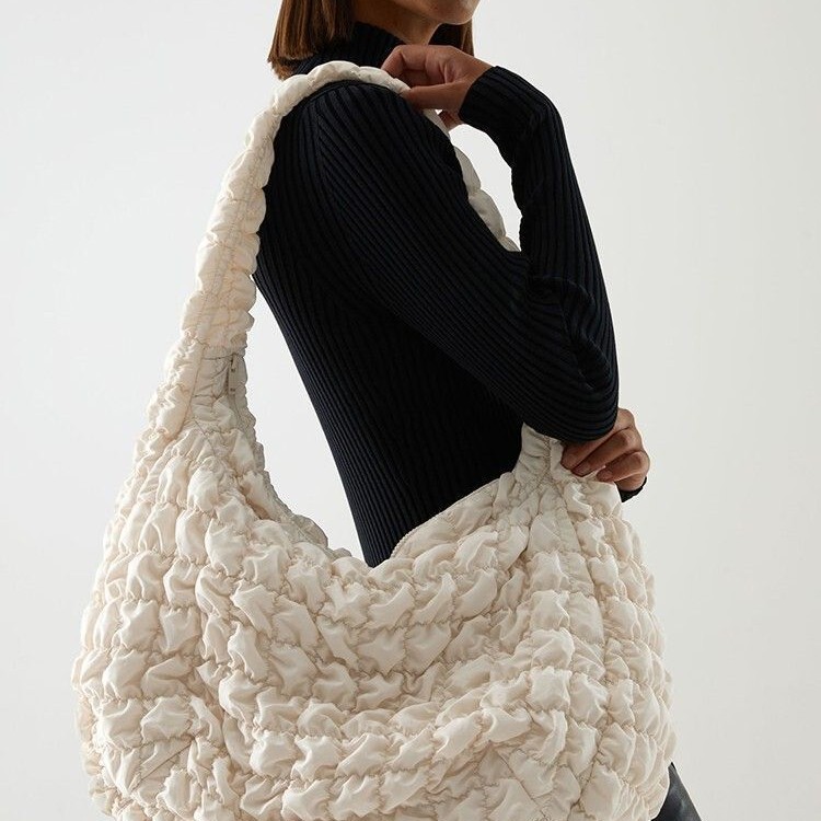 2024 Early Autumn New Pleated Cos Lightweight Quilted Single Shoulder Cloud Bag Women's Dumpling Bag Crossbody Underarm down Bag 2024 Early Autumn New Pleated Cos Lightweight Quilted Single Shoulder Cloud Bag Women's Dumpling Bag Crossbody Underarm down Bag