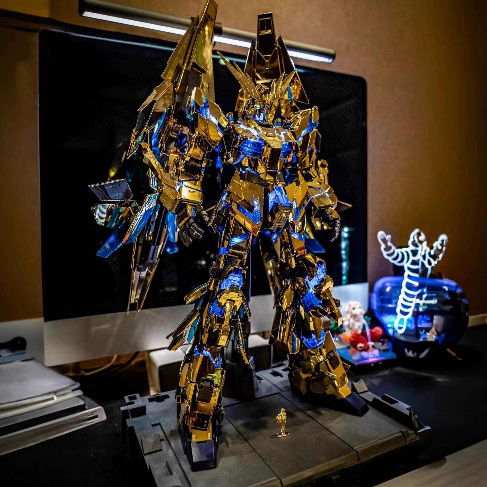 Манекен кисти Гандам Ширюкихиме Тайпан MB Strikes Free MG Red Heretic Phoenix Unicorn Mecha Toy