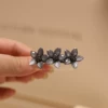 5 см, серый (смоляные три цветка)