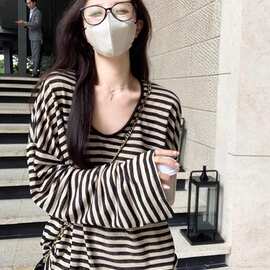 原版色织条质量 轻薄长袖条纹防晒罩衫打底t恤女秋季喇叭袖上衣