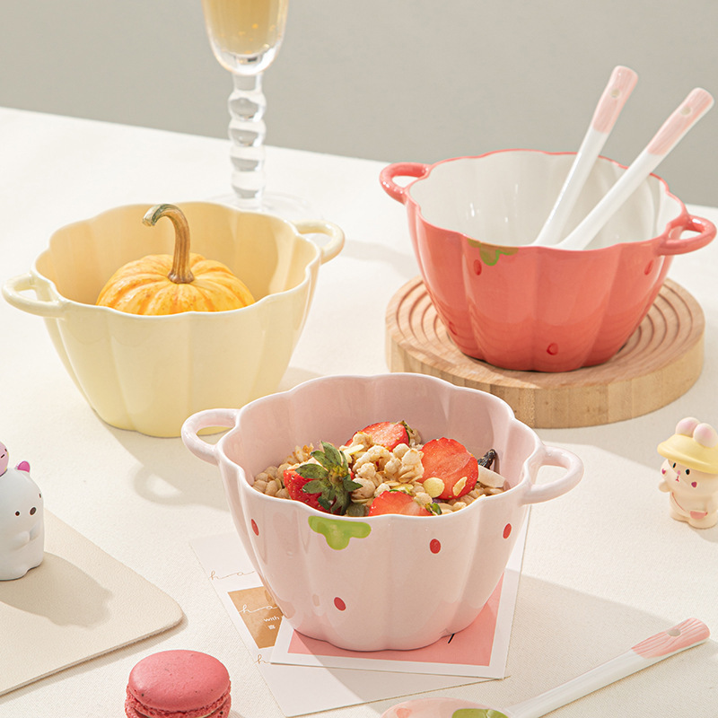 両耳のかわいいイチゴの泡の碗の家庭用の高い顔の価値のカボチャの碗の陶磁器の碗のスープの碗の漫画の寮の食器のセット|undefined