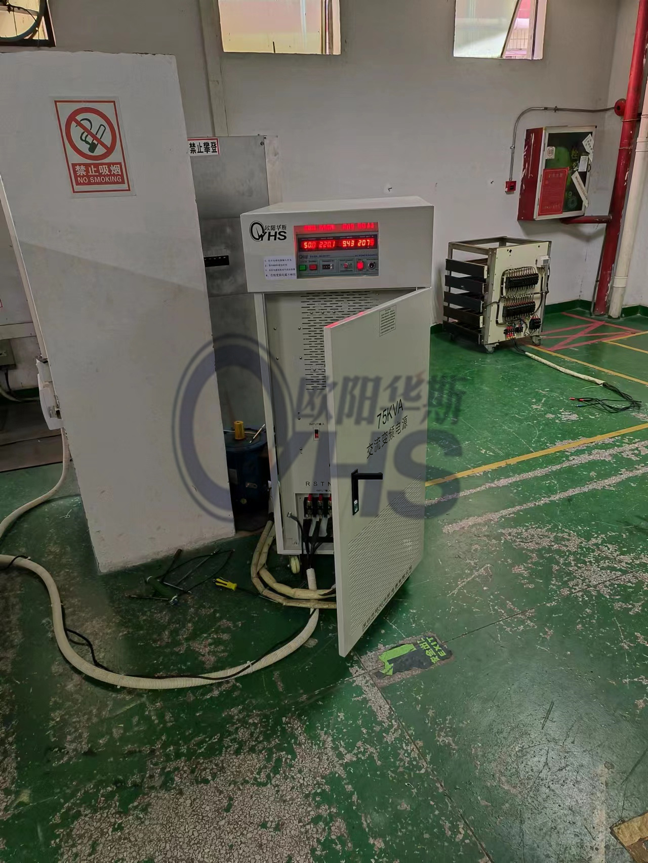 ŷ����˹����75KVA��Ƶ��Դ������������������220V 60HZ