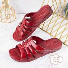 Ů����ɫ����Ь�����ꋌ�����žӼ�ԡ������Ьܛ��ƽ����Ь�����]