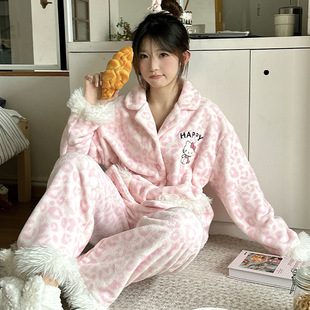 �ﶬ�¿��ɫ���I���yKitty���m�q�Ҿӷ����⴩�Ӻ�ëë��˯��